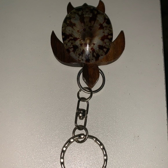 Wooden turtle shell purse/bag charm keychain nwot - Picture 3 of 6